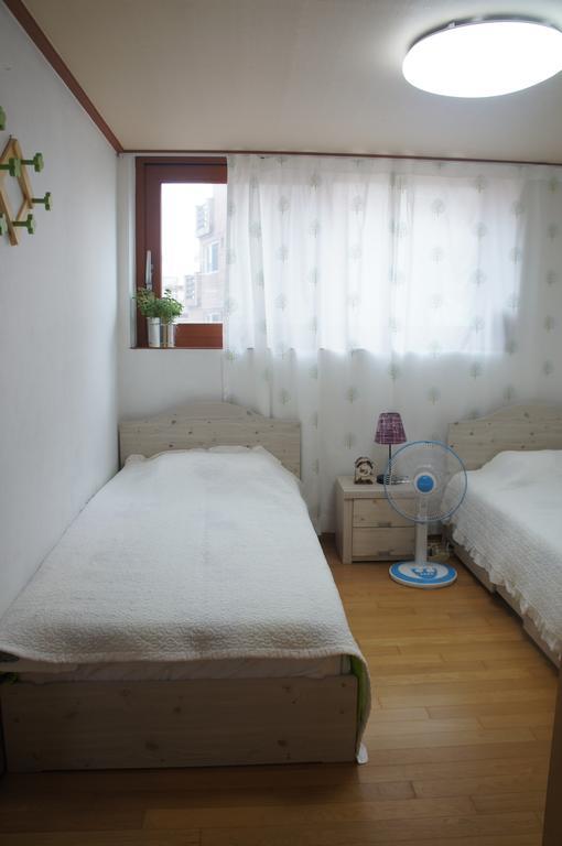 Denis'S House Hotel Seoul Phòng bức ảnh